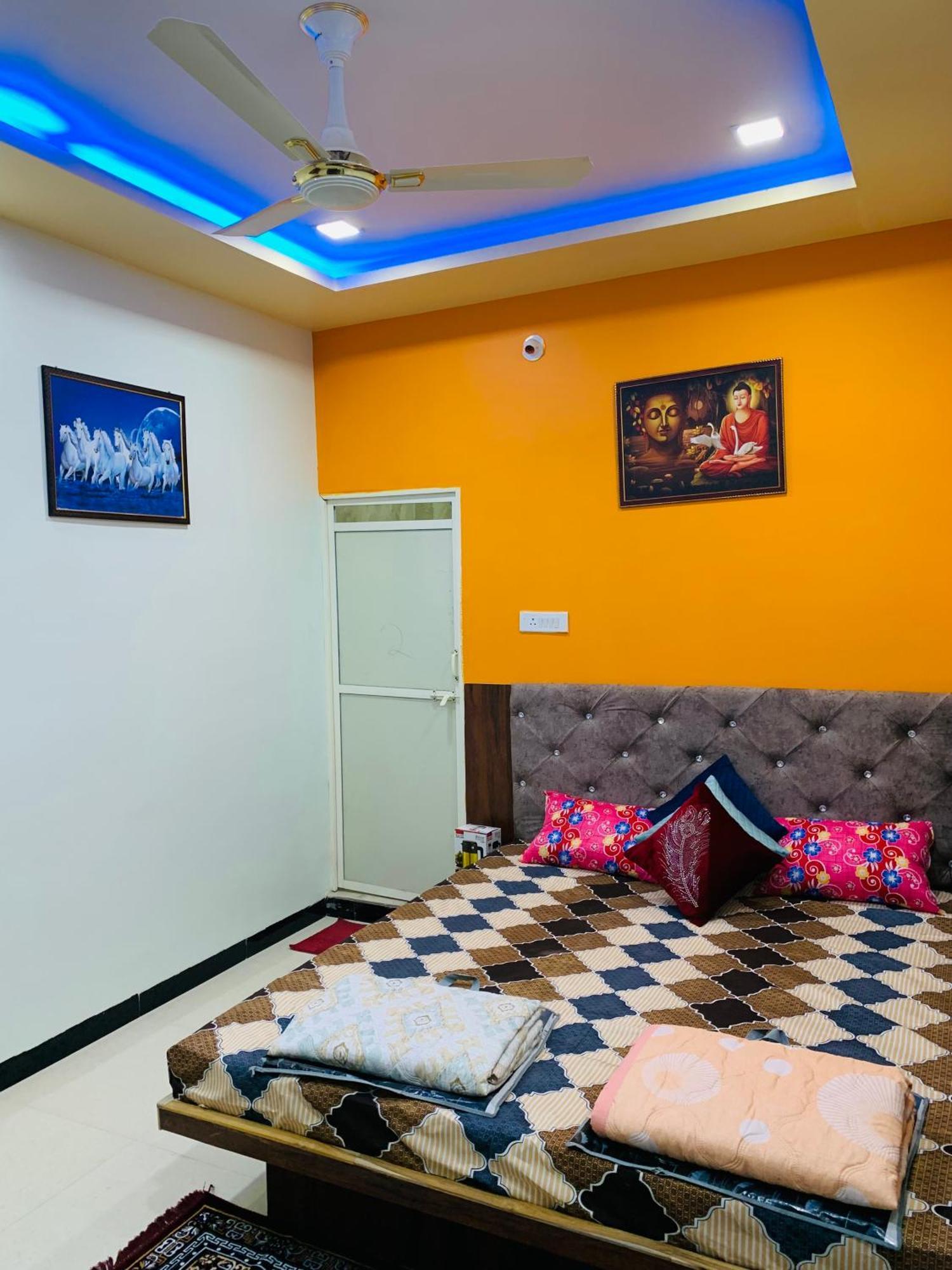 Manjushree Guest House Udždžain Exteriér fotografie